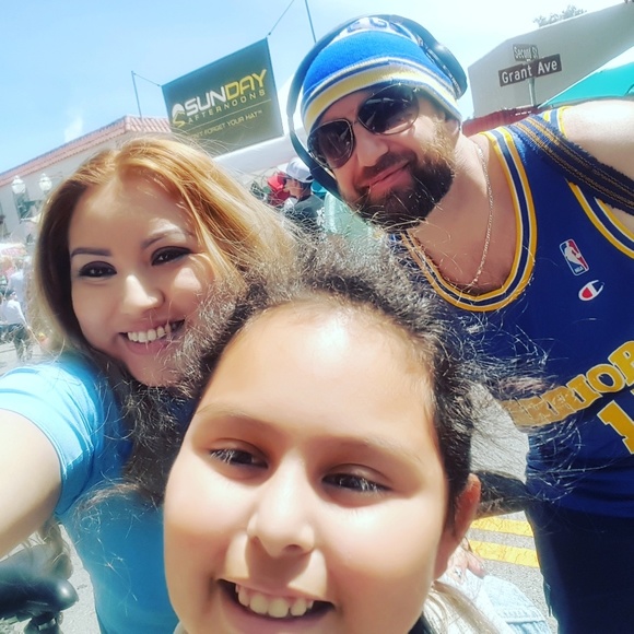 Meet your fellow posher!!! - Picture 4 of 7